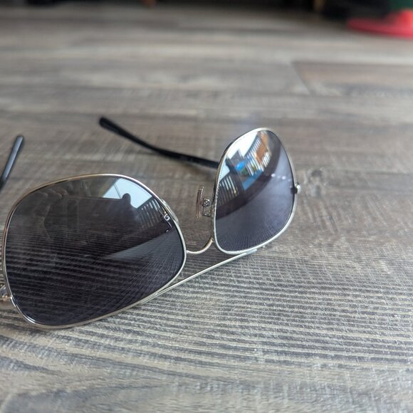 Coach Women's Aviator Sunglasses HC7072B Black Silver L - Picture 10 of 14